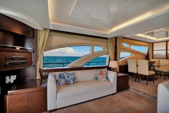 2009 Azimut 75 44 