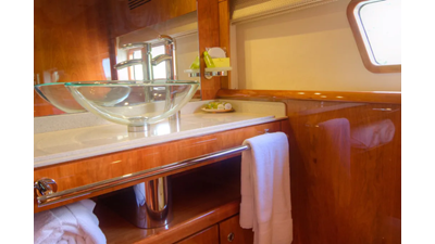 2010 Privilege 745 24 