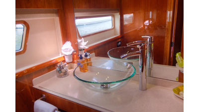 2010 Privilege 745 26 