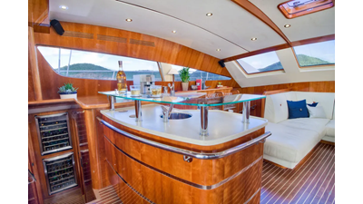 2010 Privilege 745 57 