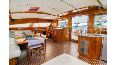 2010 Privilege 745 58 