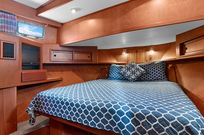 Guest stateroom forward