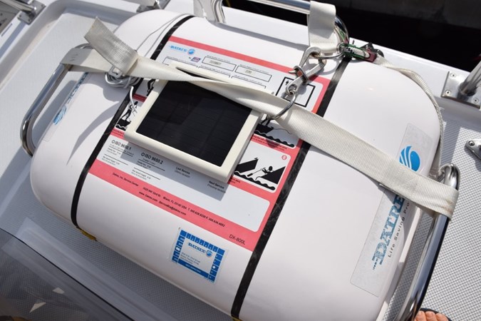 Newer emergency cannister liferaft