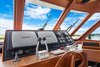 INDIGO 14 Pilothouse Helm