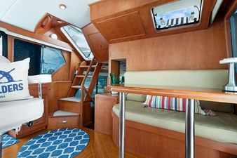 INDIGO 16 Pilothouse Settee and Table