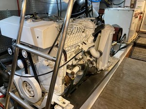 INDIGO 39 Starboard motor