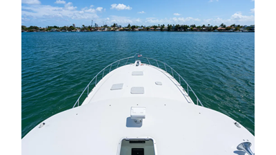 2000 Cabo 45 Express 1 