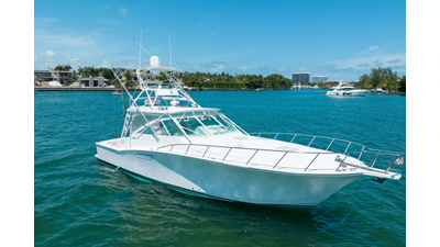 2000 Cabo 45 Express 4 