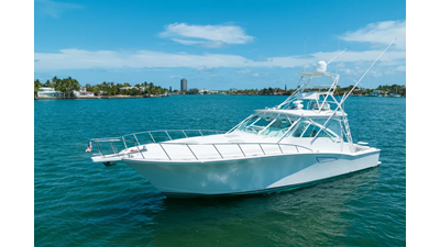 2000 Cabo 45 Express 5 