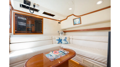 2000 Cabo 45 Express 7 