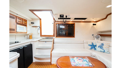 2000 Cabo 45 Express 11 