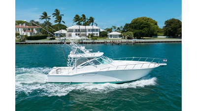 2000 Cabo 45 Express 27 