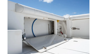 2000 Cabo 45 Express 37 