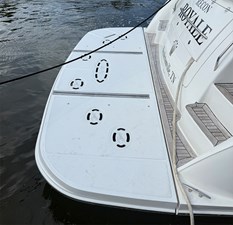 RECON ROYALE 10 Swim platform