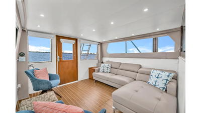 1978 Hatteras 42 Convertible 23 