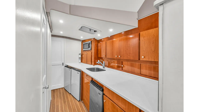 1978 Hatteras 42 Convertible 26 