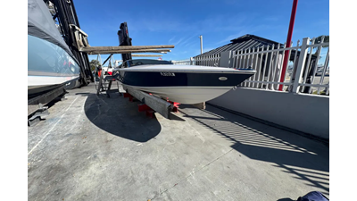 2002 Donzi 22 Classic 1 