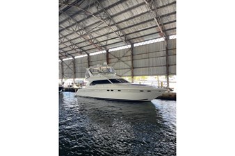 2004 Sea Ray 480 Sedan Bridge 1 
