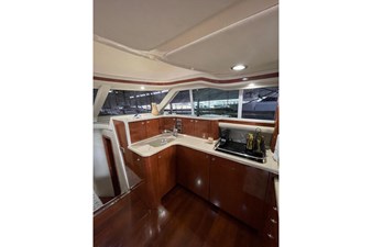 2004 Sea Ray 480 Sedan Bridge 12 