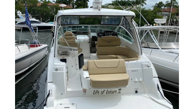 2013 Cruisers Yachts 380 Express 3 