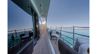 2012 Ferretti Yachts Custom Line 100 12 