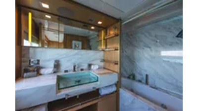 2012 Ferretti Yachts Custom Line 100 16 