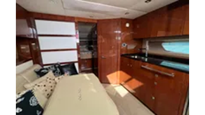 2010 Sea Ray 450 Sundancer 16 