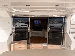 INFINITY 8 Aft Cocpit