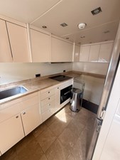 INFINITY 28 Galley