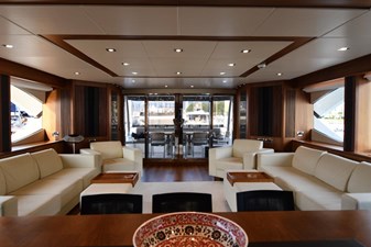 INFINITY 14 Main Deck Saloon