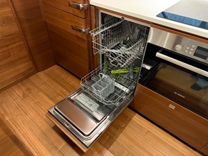 PRINCESS 70 (P70078) 17 