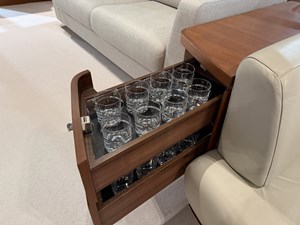 PRINCESS 70 (P70078) 26 