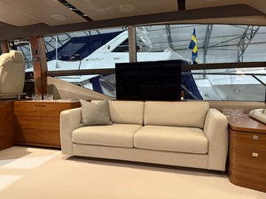 PRINCESS 70 (P70078) 30 