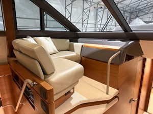 PRINCESS 70 (P70078) 35 