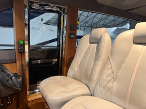 PRINCESS 70 (P70078) 40 