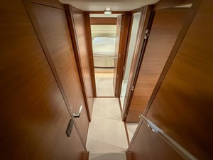 PRINCESS 70 (P70078) 57 