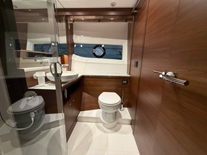 PRINCESS 70 (P70078) 71 