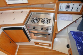 THE BAYGULL II 10 Galley