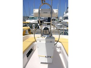 THE BAYGULL II 28 Cockpit Aft