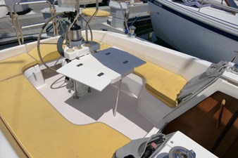 THE BAYGULL II 30 Cockpit Table