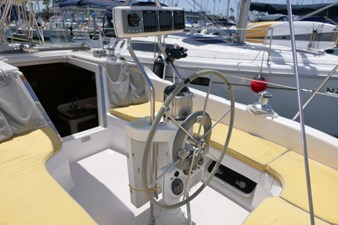 THE BAYGULL II 33 Cockpit Stbd Fwd