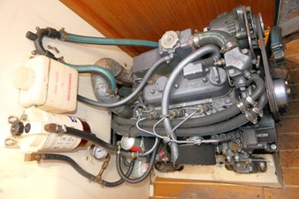 THE BAYGULL II 42 Engine