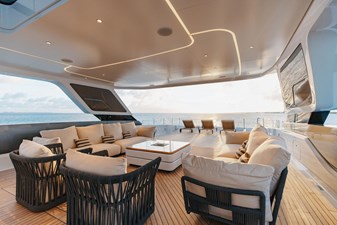 DAYBREAK 34 Sundeck Seating Area Looking Aft 