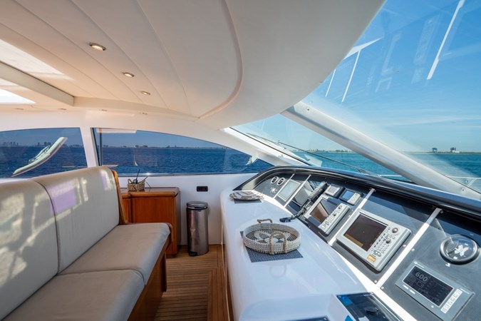 NN 2004 MANGUSTA 72 - Yacht zu verkaufen