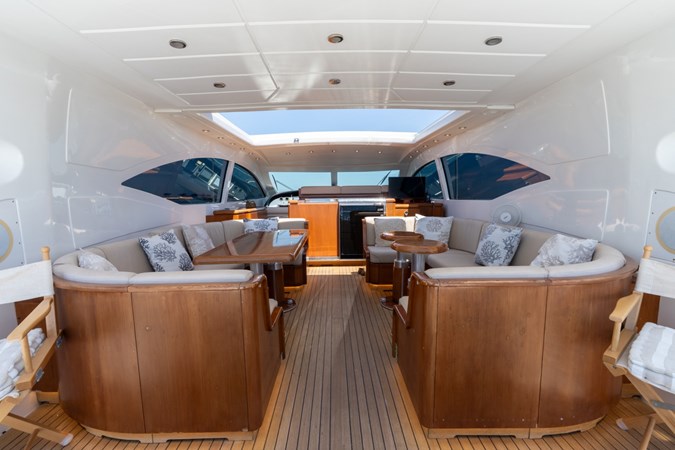 NN 2004 MANGUSTA 72 - Yacht zu verkaufen