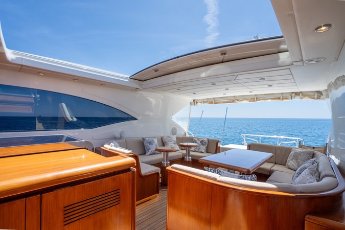 NN 2004 MANGUSTA 72 - Yacht zu verkaufen