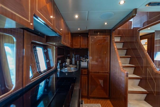 NN 2004 MANGUSTA 72 - Yacht zu verkaufen