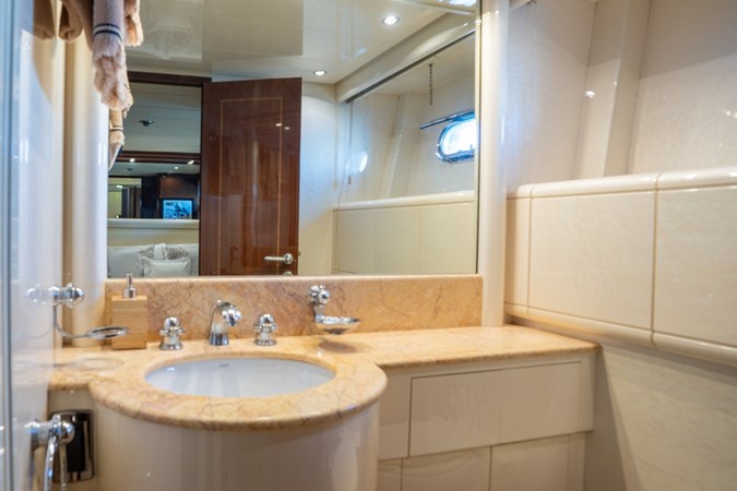 NN 2004 MANGUSTA 72 - Yacht zu verkaufen
