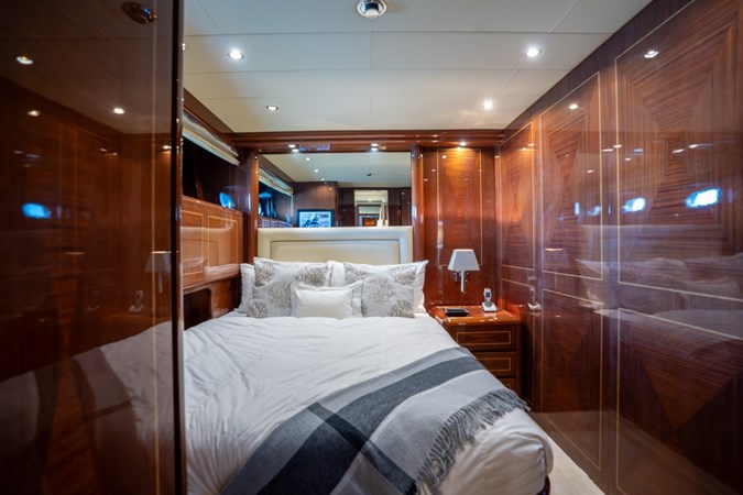 NN 2004 MANGUSTA 72 - Yacht zu verkaufen
