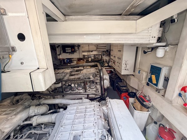 NN 2004 MANGUSTA 72 - Yacht zu verkaufen